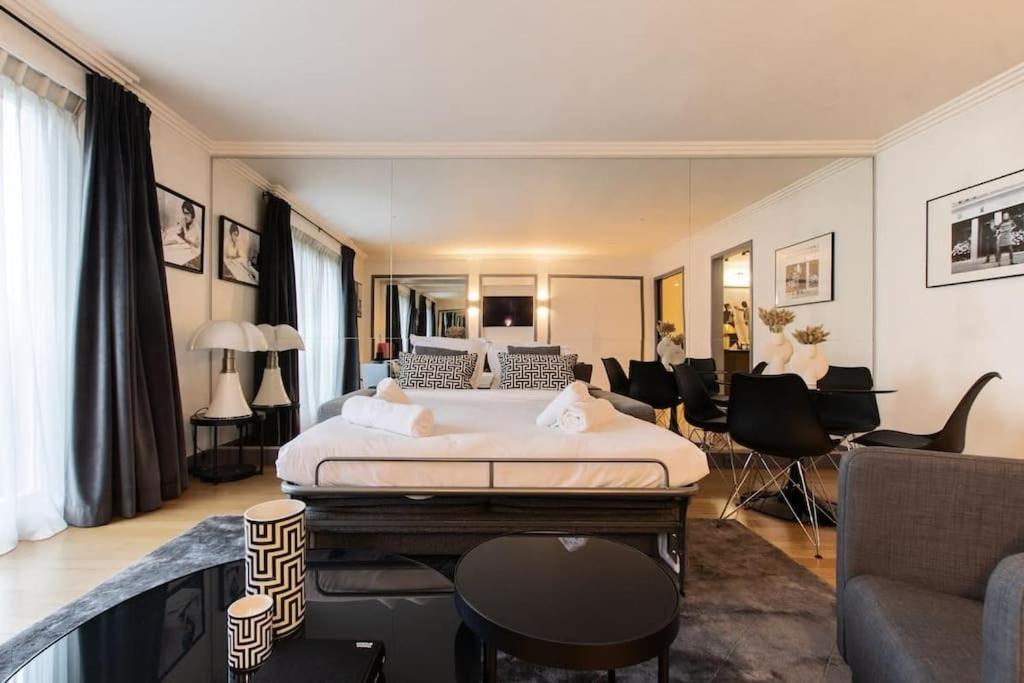 Avenue Montaigne Saint Honore Appartamento Parigi